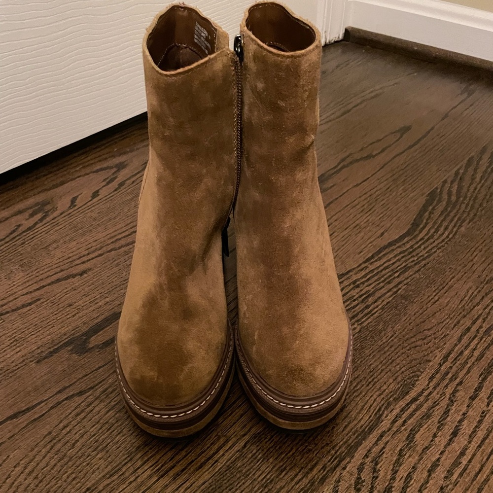 Steve Madden suede boot.
